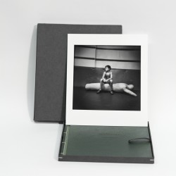 Embraces de Martin Bogren