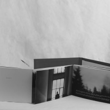 Artist's book in a box Medans / Meanwhile