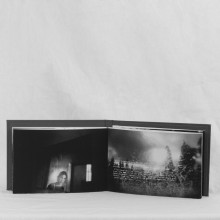 Artist's book in a box Medans / Meanwhile